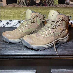 Timberland Outdoor Brown Hiking Boots. Women Size 9 - Only 15 hiking miles worn.
